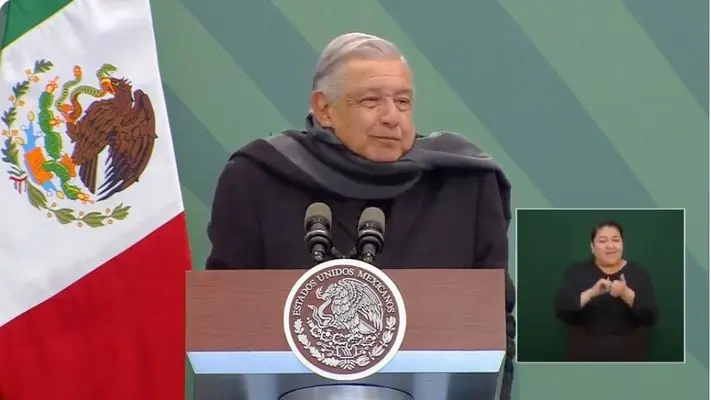 ¡Congelados en la mañanera! AMLO y su gabinete pasaron frío en Puebla