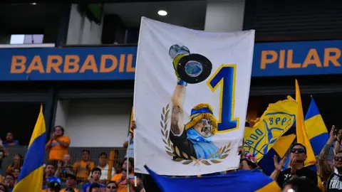Afición ovacionó a Nahuel Guzmán en el partido de Tigres contra Necaxa