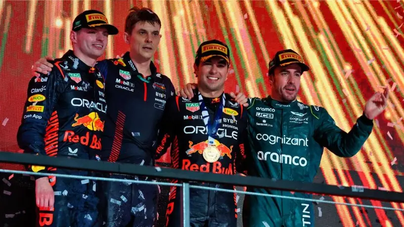 Christian Horner en pláticas para que Fernando Alonso corra en Red Bull ¿Qué pasará con Checo?