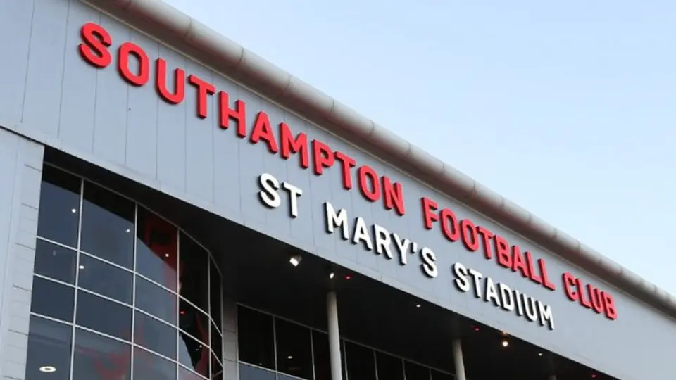 Partido entre Southampton y el Preston North End en la EFL Championship se aplazó por incendio