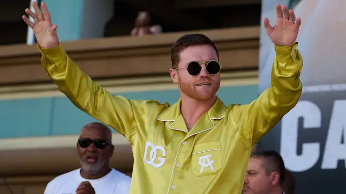 ¿Puede 'Canelo' Álvarez recibir 150 mdd por pelear con Benavides?: las bolsas más jugosas en la historia