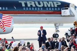 Trump dijo en un mitin en Ohio que los inmigrantes indocumentados "no son personas"