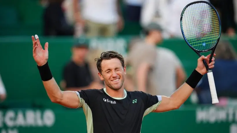 Casper Ruud vence a Djokovic y enfrentará a Tsitsipas en la final de Montecarlo