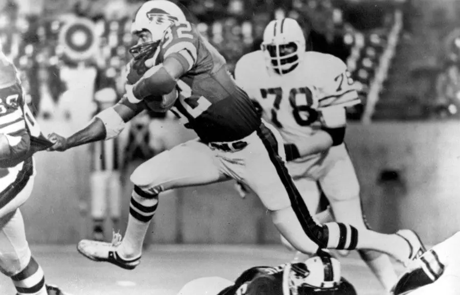O.J, Simpson en su paso por Bills