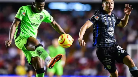 Con un hombre menos, Querétaro logró la victoria ante Juárez