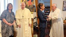 Claudia Sheinbaum y Xóchitl Gálvez presumen visita al Papa Francisco en el Vaticano