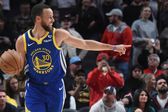 ¡Figura! Stephen Curry presume de gran puntería fuera de la NBA en el mini golf