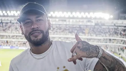Neymar 'promete' volver al Santos de Brasil para 2025