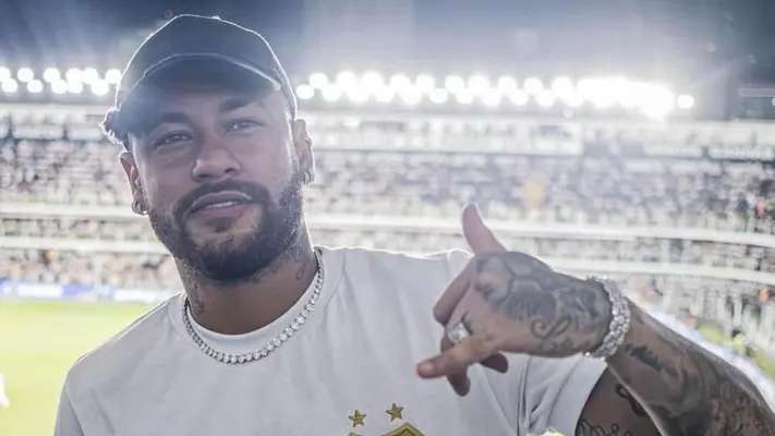Neymar 'promete' volver al Santos de Brasil para 2025