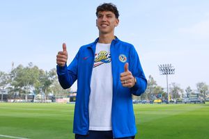 Igor Lichnovsky se burla de Chivas por su baja posición en la tabla