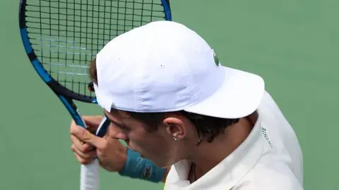 Miami Open: Tenista francés se desploma en pleno partido