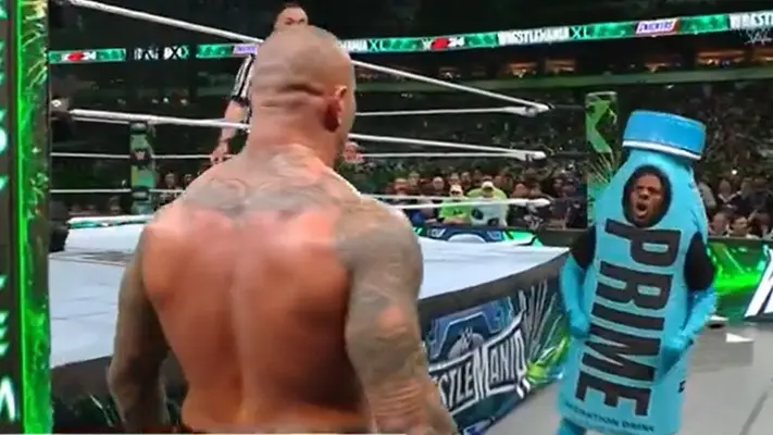 IShowSpeed se roba los reflectores en Wrestlemania y ayuda a Logan Paul a retener título