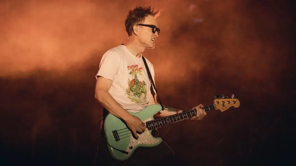 Mark Hoppus, de Blink-182, se burla de Francia durante su show en Argentina