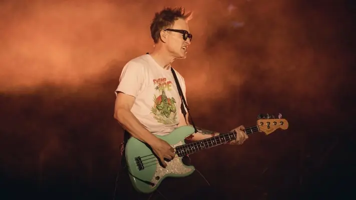 Mark Hoppus, de Blink-182, se burla de Francia durante su show en Argentina