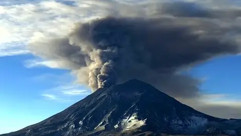 El Popocatépetl sigue dando espectáculo; cómo amaneció este jueves 22 de febrero