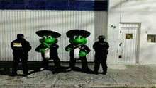 Aparecen ranas robadas de Señor Frogs Acapulco en Nezahualcóyotl