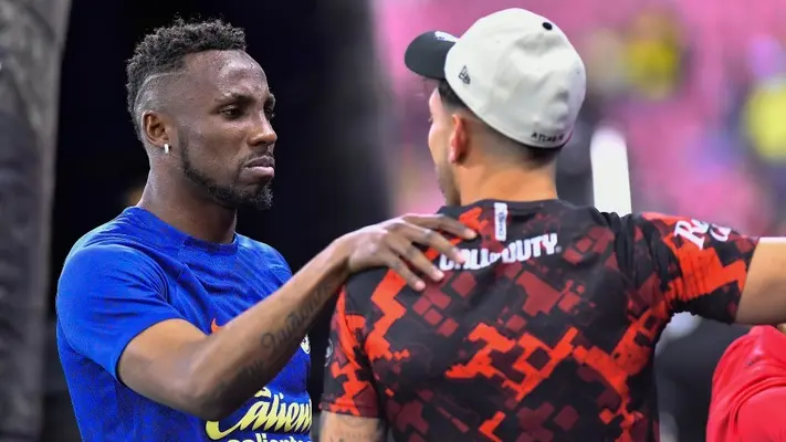 ¡No olvida su pasado! Julián Quiñones convivió con sus excompañeros de Atlas antes del partido