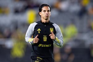 Jugador del Columbus Crew imita burla de Miazga con Diego Lainez y lo hace con Javier Aquino