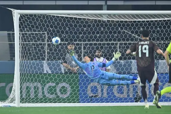 Oswaldo Sánchez señala error de Memo Ochoa en gol de Tyler Adams: 'Su posición no es correcta'