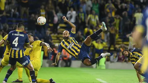 Copa Libertadores: Luca Martínez Dupuy vio acción en la victoria de Rosario Central sobre Peñarol