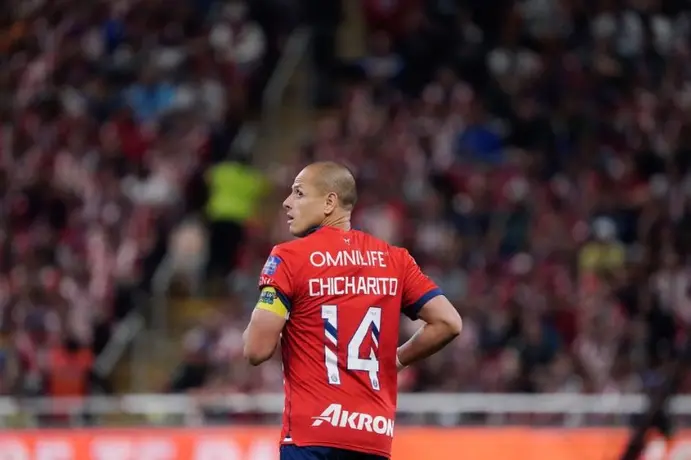 'Chicharito' Hernández regresa a convocatoria con Chivas; José Juan Macías es  baja