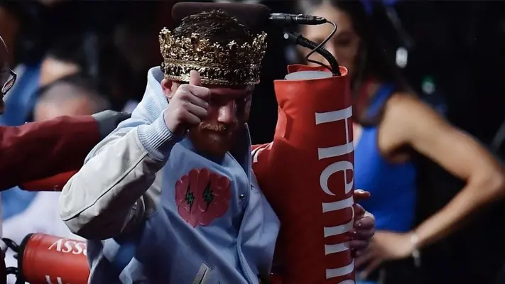 Canelo Álvarez le responde a Óscar de la Hoya: "No hace más que hablar estupideces"