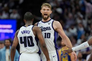 ¡Fracaso! Warrios se van eliminados del Play in ante los Kings en la NBA