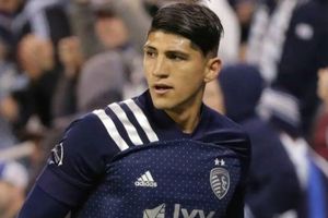 Chivas: Alan Pulido reaccionó en redes tras derrota del Rebaño ante Mazatlán