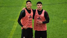 Edson Álvarez le dio la bienvenida al Ajax a Jorge Sánchez con una emotiva carta