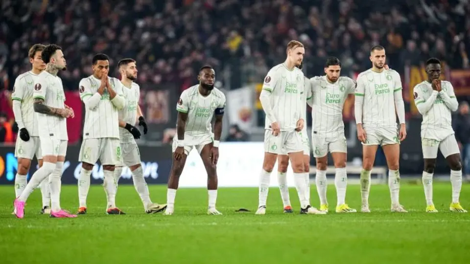 Almere vs Feyenoord: ¿Dónde ver el partido de Santiago Giménez en la Eredivisie?