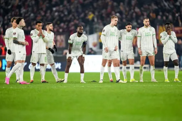 Almere vs Feyenoord: ¿Dónde ver el partido de Santiago Giménez en la Eredivisie?