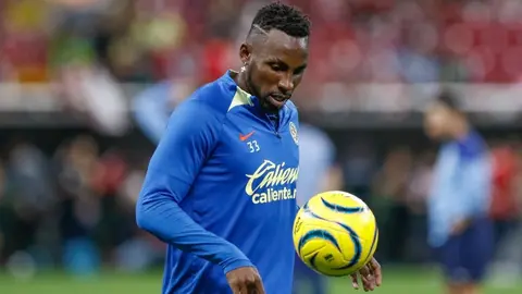 ¡Alarmas en América! Julián Quiñones puede perderse la Ida ante New England por lesión