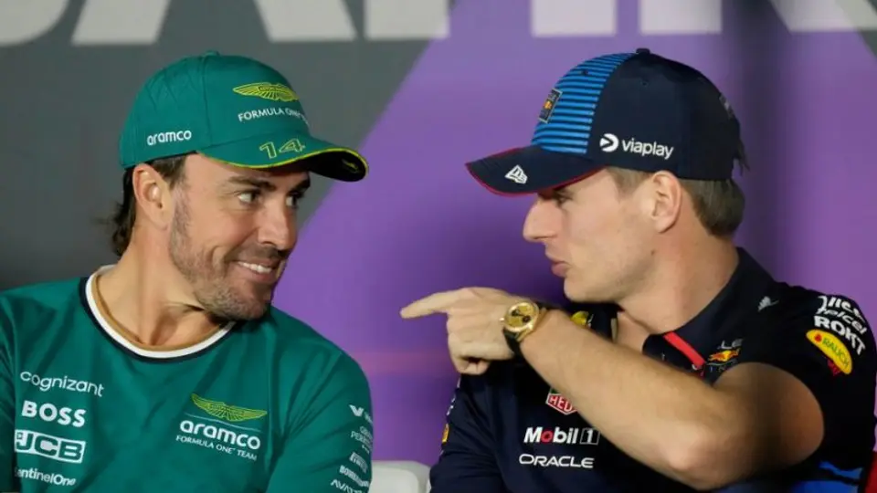 Fernando Alonso no se descarta como opción para Red Bull, aunque toma con calma los rumores