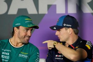 Fernando Alonso no se descarta como opción para Red Bull, aunque toma con calma los rumores