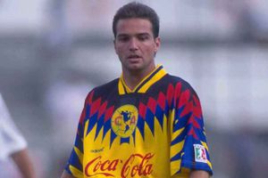 Luis García recordó su actuación en telenovela de Televisa: 'Lo hice de la chin...'