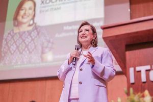 Xóchitl Gálvez dice que quien a los 60 años no tiene un patrimonio es porque es “bien güey”