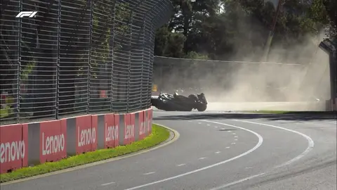 ¡Dramático final! George Russell 'destrozó su W15 en la última vuelta del Gran Premio de Australia