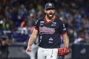 Jake Sánchez deja a los Sultanes y es nuevo relevista de los Diablos Rojos del México