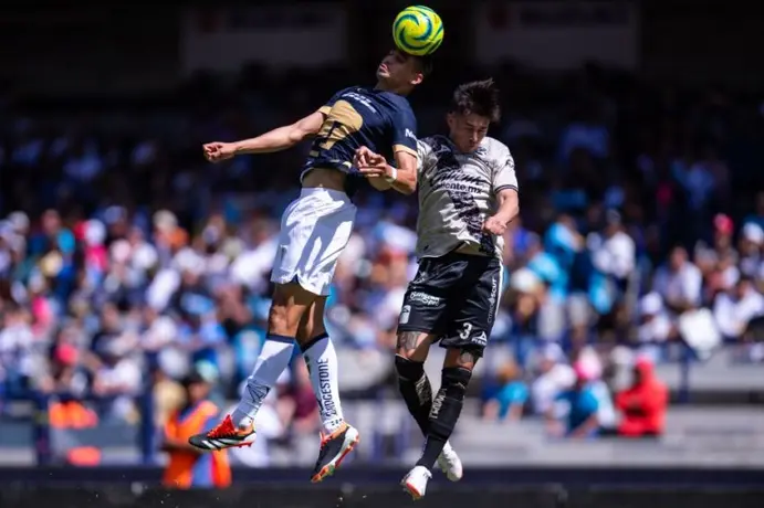 Gustavo Lema expuso su opinión sobre el horario de medio día de los Pumas