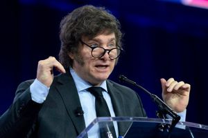 Javier Milei, presidente de Argentina, prohíbe el lenguaje inclusivo en la administración pública