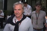 Toto Wollf fue visto platicando con el padre de Carlos Sainz tras el Gran Premio de Arabia