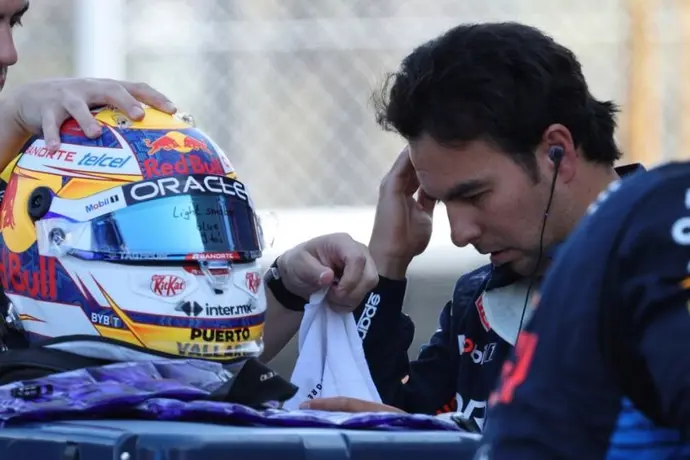 ¿Renueva con Red Bull? Checo Pérez 'enloquece' las redes con misterioso mensaje