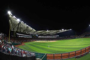 ¡Regresan a casa! El beisbol regresó al estadio de los Diablos Rojos para la nueva temporada