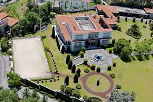 La 'Colina del Perro'; conoce la lujosa mansión que López Portillo le regaló a Sasha Montenegro