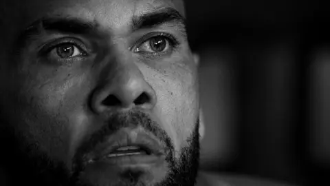 ¿Dani Alves saldrá de prisión? Audiencia de Barcelona lo definirá la próxima semana