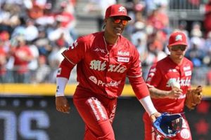 Robinson Canó afirma que la Liga Mexicana de Beisbol aún 'está lejos' de la MLB