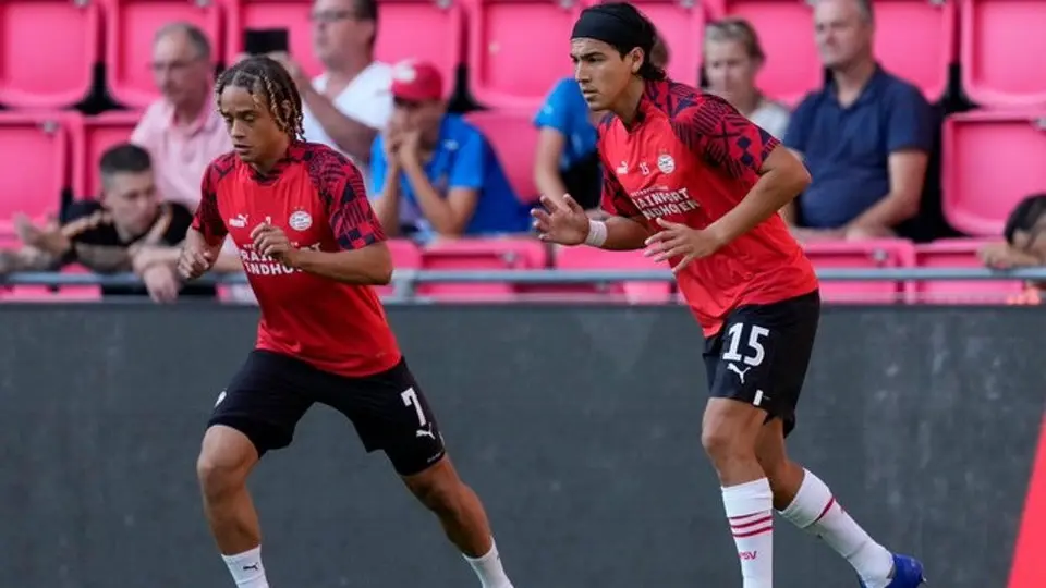 Eredivisie: El PSV de Erick Gutiérrez arrancó con goleada ante el Emmen