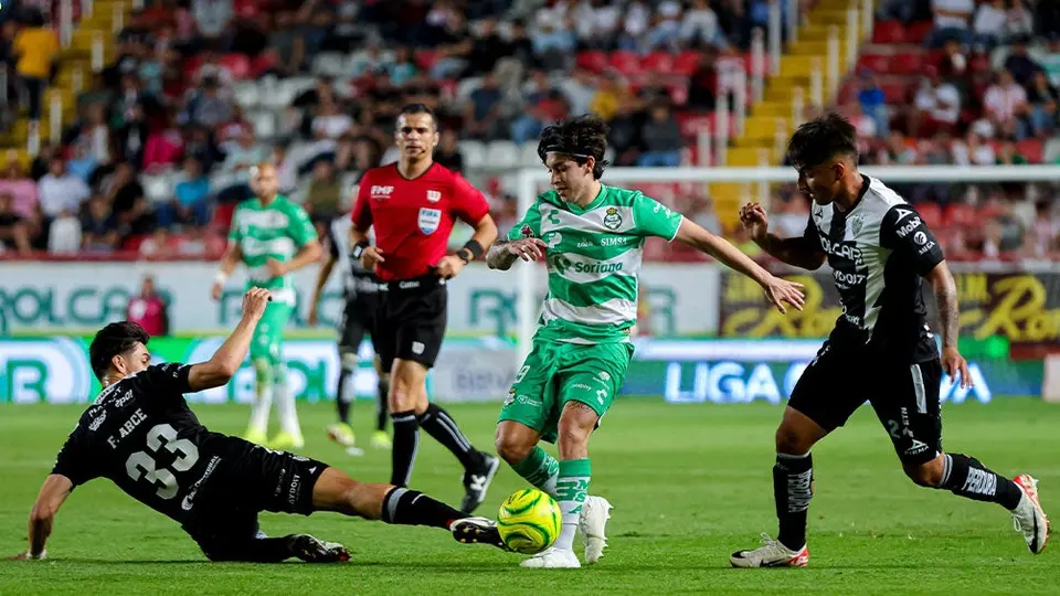 'Santos ya piensa en la temporada que viene': Nacho Ambriz, tras caer ante Necaxa