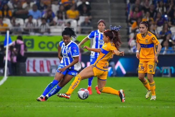 Rayadas y Tigres empataron sin goles en una edición más del Clásico Regio