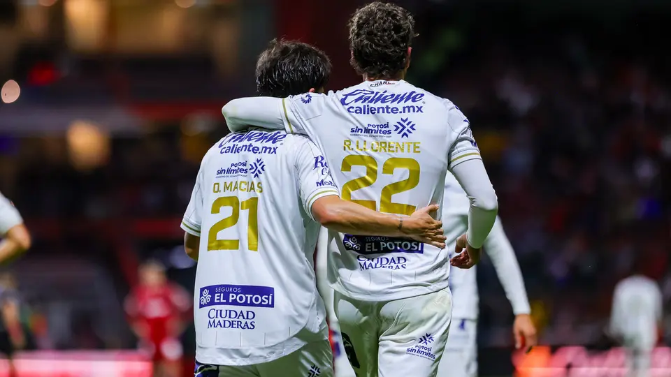 Óscar Macías y Rafa Llorente festejan el gol del empate ante Toluca | Imago7